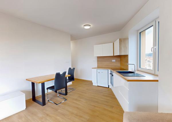 NOVOSTAVBA! Atypický 3-izbový byt (75 m2) s loggiou sídl. Tarča