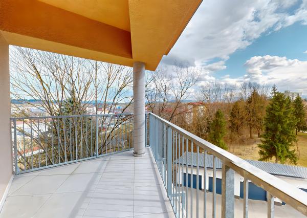 NOVOSTAVBA! Atypický 3-izbový byt (75 m2) s loggiou sídl. Tarča