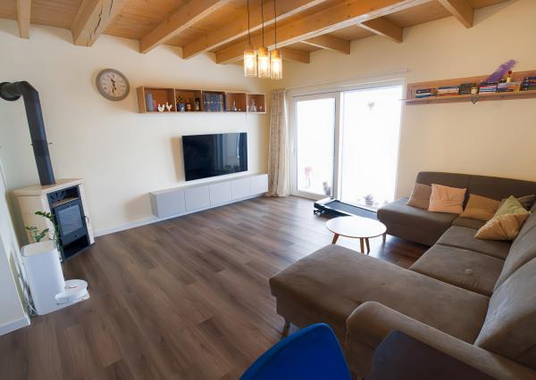 Vidiecky moderný bungalov novostavba (790 m2) Jánovce, časť Čenčice
