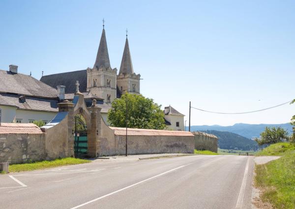 RD s ovocným sadom (3 629 m2) pri Spišskej Kapitule