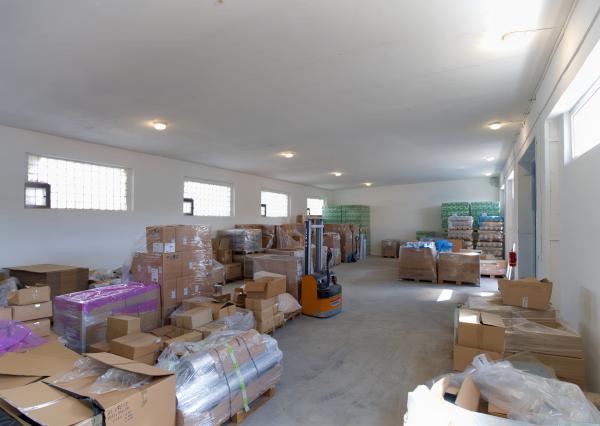 PRENÁJOM! Hala (189 m2) s kanceláriou (48 m2), AREÁL ZÁPAD SNV