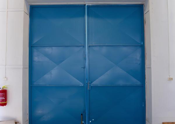 PRENÁJOM! Hala (189 m2) s kanceláriou (48 m2), AREÁL ZÁPAD SNV