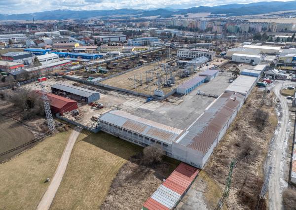 PRENÁJOM! Hala (189 m2) s kanceláriou (48 m2), AREÁL ZÁPAD SNV
