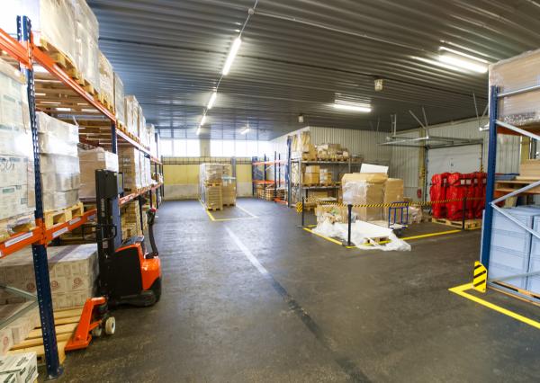 PRENÁJOM! Skladová hala (705 m2) s admin. časťou a asfaltovou plochou