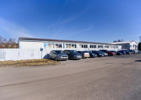 PRENÁJOM! Skladová hala (705 m2) s admin. časťou a asfaltovou plochou