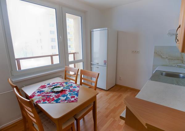 PRENÁJOM! Byt 2+1 (62 m2) s balkónom v centre, Levočská ul., Sp. N. Ves