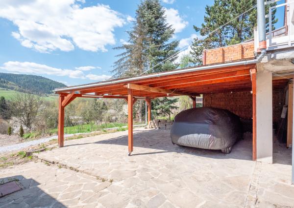 Rodinný dom 5+K s garážou Krompachy