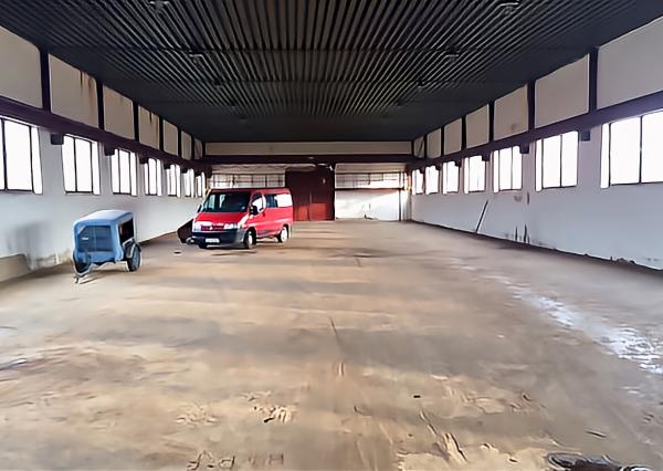 PRENÁJOM! Hala (702 m2) podnikateľský areál pri diaľnici Levoča