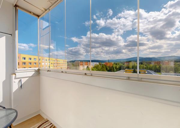 Byt 4+1 (84 m2) s loggiou, sídl. Mier Sp. Nová Ves
