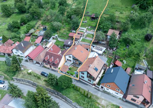 Rodinný dom 4+K s terasou, garážou, altánkom - Krompachy