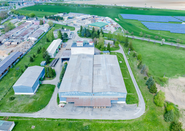 Podn. areál - adm, výroba, garáže, sklady (3,3 ha) neďaleko Košíc