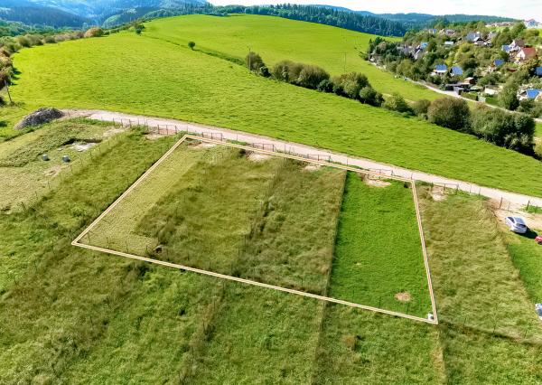 UŽ LEN JEDNA ZÁHRADKA (300 m2) ZO Hlinica Spišská Nová Ves