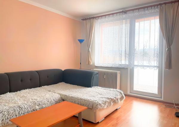 PRENÁJOM! Byt 3+1  (68 m2) s balkónom  na sídl. Mier v Sp. Novej Vsi