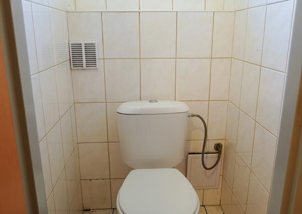 PRENÁJOM! Podn. priestor (80 m2) v AREÁLI ZÁPAD Spišská Nová Ves