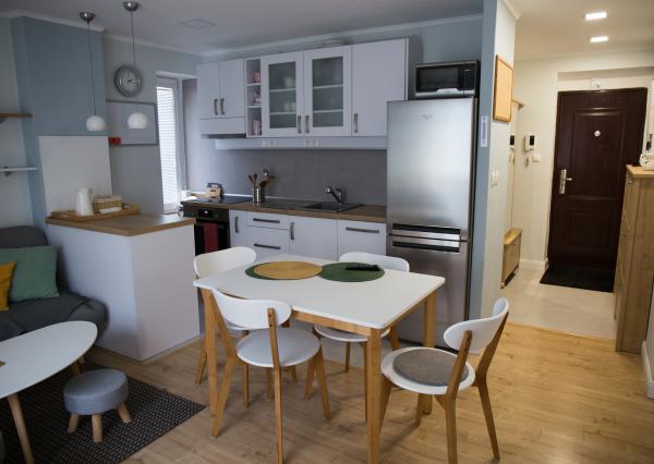 PRENÁJOM - Byt 2,5 +1 (58 m2) s 2 balkónmi, centrum Spišská Nová Ves