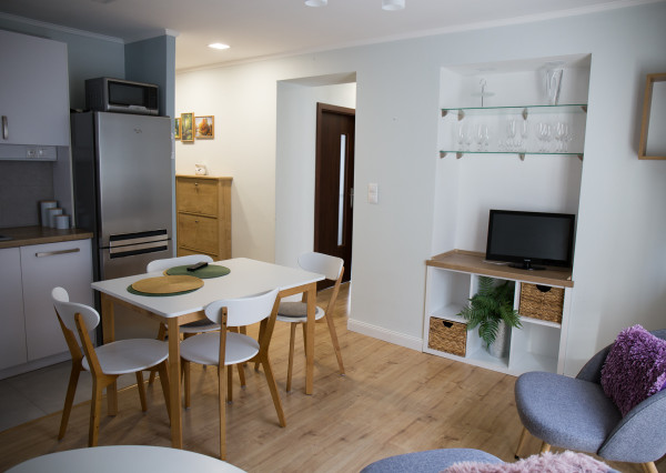 PRENÁJOM - Byt 2,5 +1 (58 m2) s 2 balkónmi, centrum Spišská Nová Ves