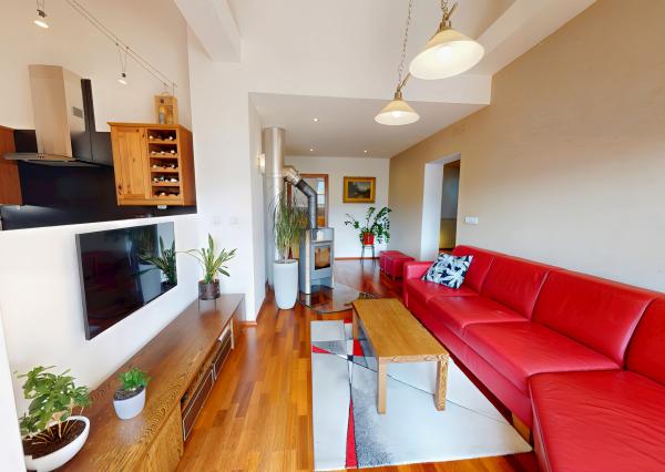 Atraktívny 4-izbový podkrovný byt (120 m2) s terasou Sp. Nová Ves