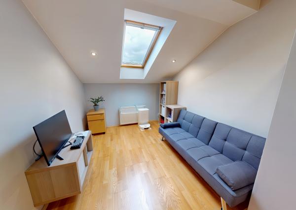 Atraktívny 4-izbový podkrovný byt (120 m2) s terasou Sp. Nová Ves