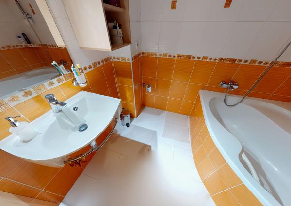 Atraktívny 4-izbový podkrovný byt (120 m2) s terasou Sp. Nová Ves