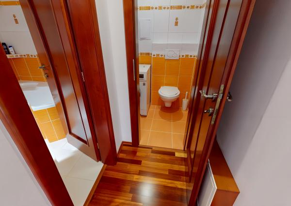 Atraktívny 4-izbový podkrovný byt (120 m2) s terasou Sp. Nová Ves