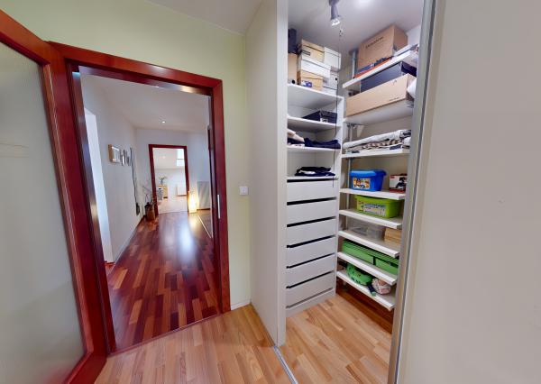 Atraktívny 4-izbový podkrovný byt (120 m2) s terasou Sp. Nová Ves