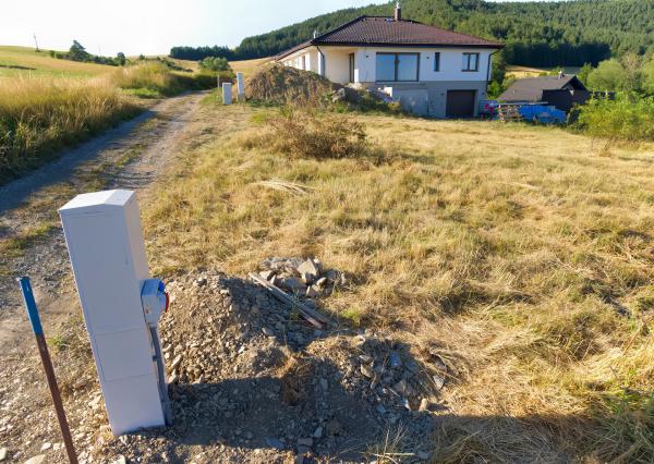 Stavebný pozemok (1000 m2) na križovatke ciest Čenčice