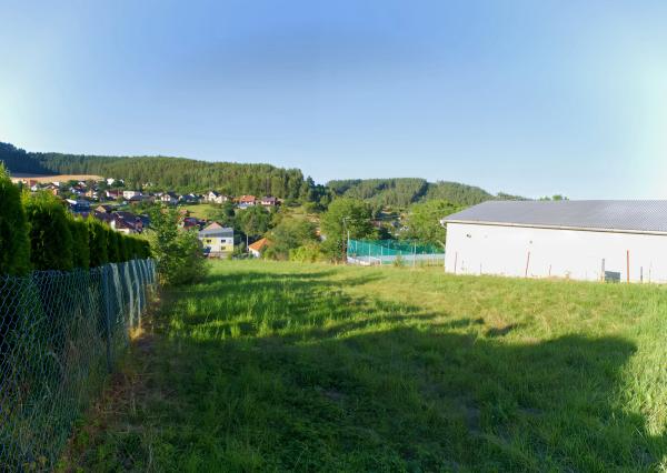 Stavebný pozemok (1 251 m²) s IS, dvojitým prístupom a výhľadom, Dravce