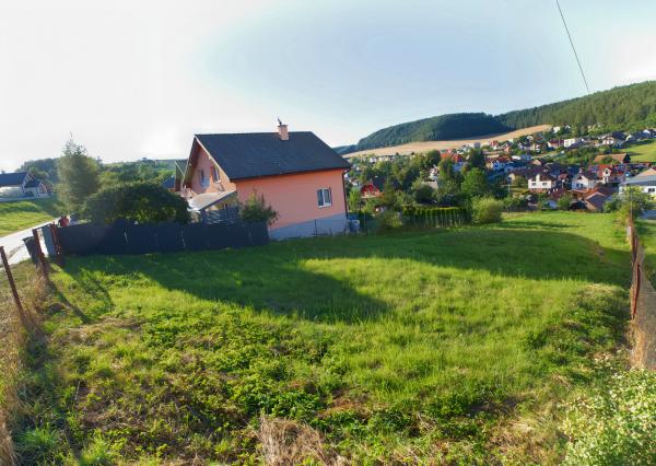 Stavebný pozemok (1 251 m²) s IS, dvojitým prístupom a výhľadom, Dravce