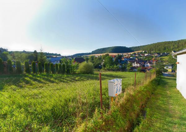 Stavebný pozemok (1 251 m²) s IS, dvojitým prístupom a výhľadom, Dravce