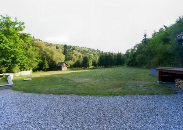Rodinný dom – chalupa s veľkou záhradou (1 175 m2), Zahura, Sp. Vlachy