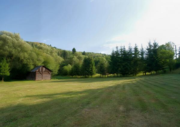 Rodinný dom – chalupa s veľkou záhradou (1 175 m2), Zahura, Sp. Vlachy