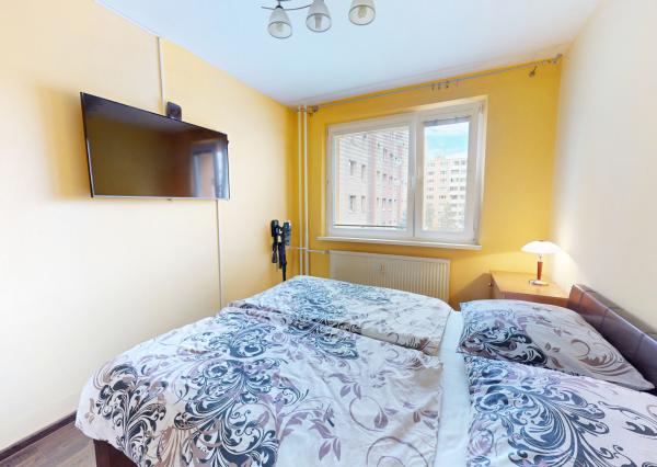 Byt 3+1 (73 m2) s loggiou sídl. Západ I. SNV