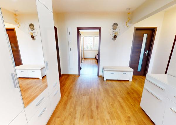 Byt 3+1 (73 m2) s loggiou sídl. Západ I. SNV