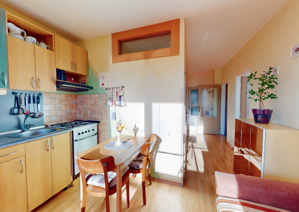 Byt 2+1 (56 m2) s balkónom, Dubová ul.Sp. Nová Ves