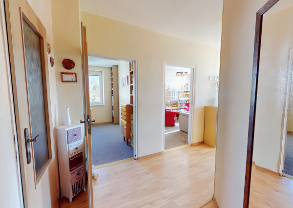 Byt 2+1 (56 m2) s balkónom, Dubová ul.Sp. Nová Ves