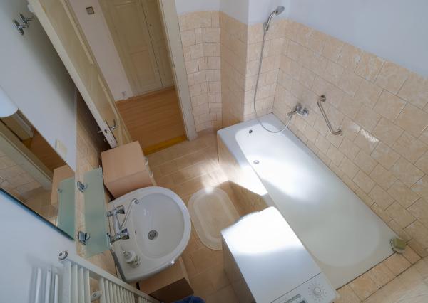 Byt 3+1 (109 m²) s 2 balkónmi, garážou a záhradou, centrum SNV