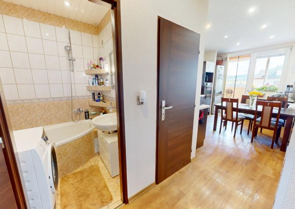 Byt 3+1 (73 m2) s loggiou sídl. Západ I. SNV