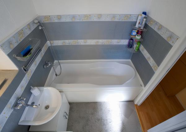 Byt 2+1 (56 m²) s pivnicami, tehlový dom, centrum Spišskej Novej Vsi