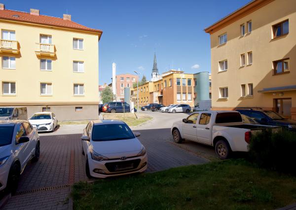 Byt 2+1 (56 m²) s pivnicami, tehlový dom, centrum Spišskej Novej Vsi