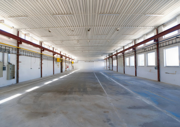 NA PRENÁJOM! Rekonštruovaná výrobná hala 800 m² Spišská Nová Ves