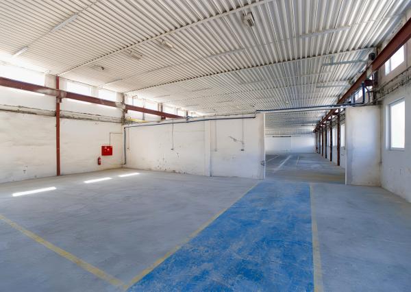 NA PRENÁJOM! Rekonštruovaná výrobná hala 800 m² Spišská Nová Ves