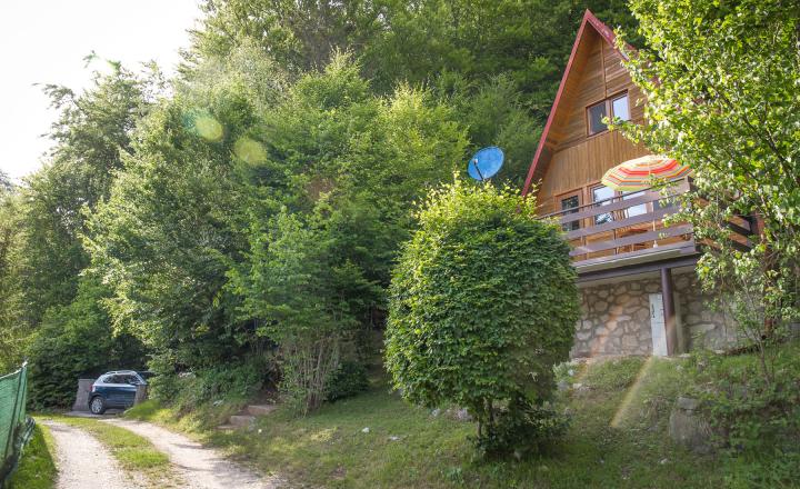 ZNÍŽENÁ CENA! Chata na oddych a relax Poráčska dolina - fotografia 9