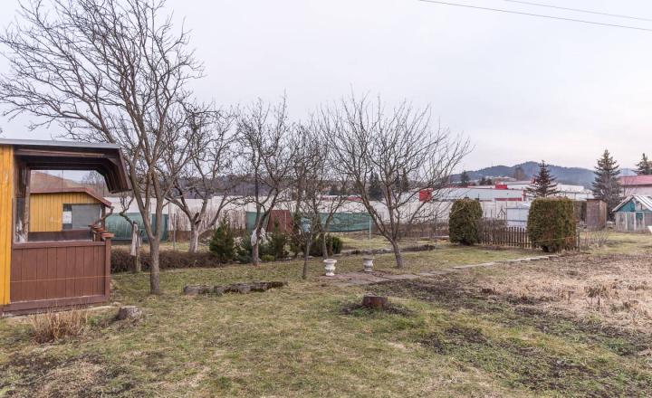 Záhrada (266 m2) s chatkou, Spišská Nová Ves - fotografia 4