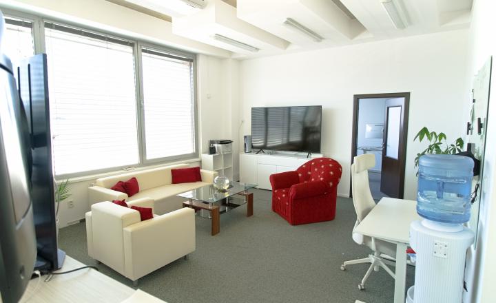 Moderný administratívny priestor (114 m2) Sp. Nová Ves - fotografia 4