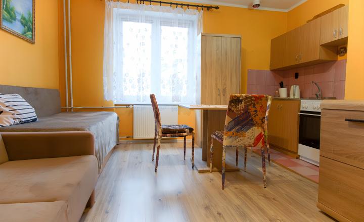PRENÁJOM! Garzónka v centre mesta Spišská Nová Ves - fotografia 1