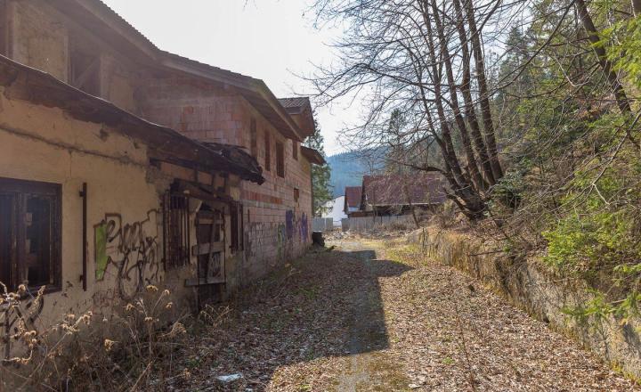 Polyfunkčný objekt, Novoveská Huta - fotografia 25