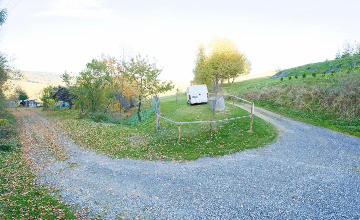 Chalupa s výhľadom na Levočské vrchy - fotografia 36