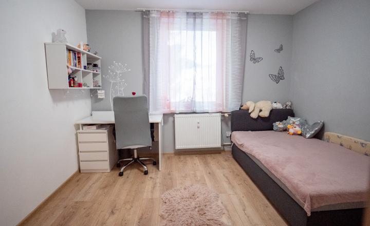 3.izbový byt Krompachy - stačí sa len nasťahovať - fotografia 11