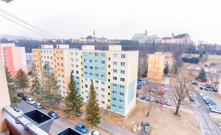 VEĽKÝ BYT 3+1 (75 m2) loggia, sídl. Západ Levoča - fotografia 17