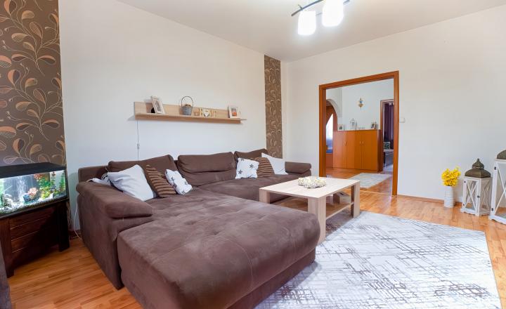 VEĽKÝ BYT 3+1 (75 m2) loggia, sídl. Západ Levoča - fotografia 19